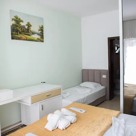 Hotel Sanremo 3*